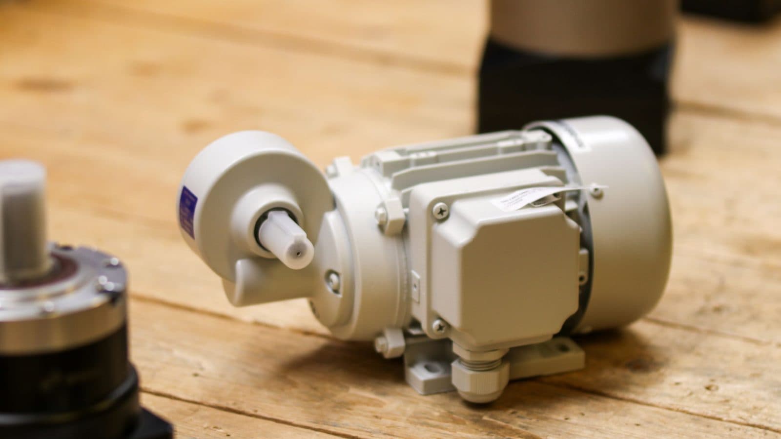 Retrofit programı başladı: her marka yan giriş robotuna yeni kontrol